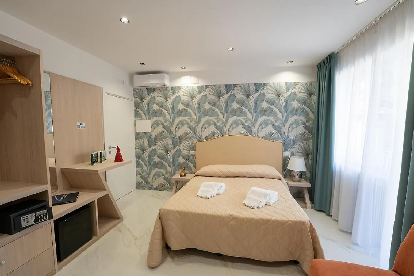 Greros H. Porto Napoli Centro, By Clapa Group Dislocated Hospitality Hotel