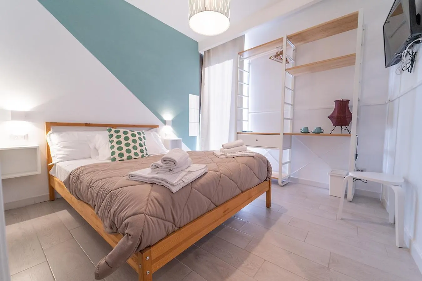 Greros H. Porto Napoli Centro, By Clapa Group Dislocated Hospitality Hotel Guest house Naples