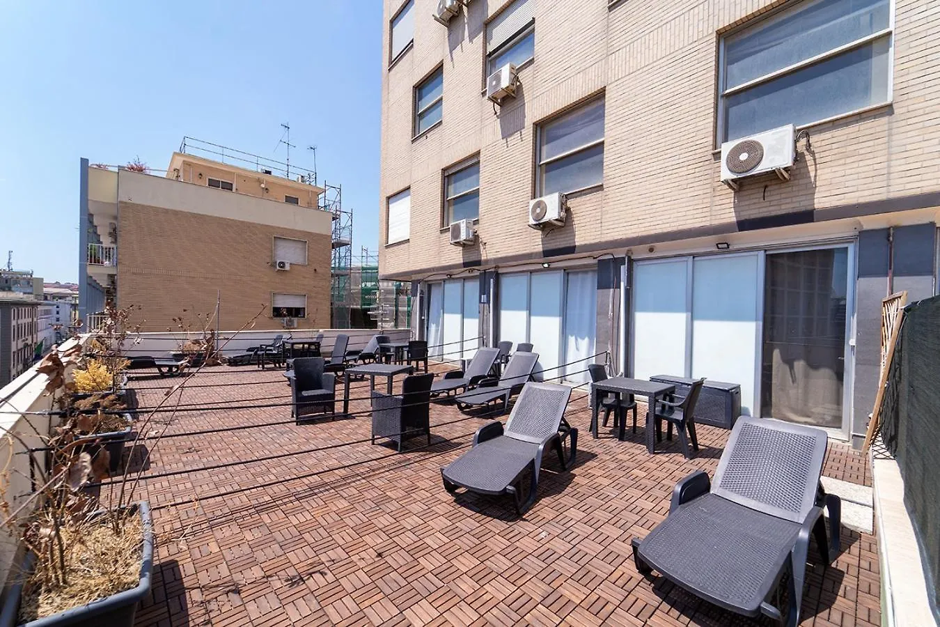 Greros H. Porto Napoli Centro, By Clapa Group Dislocated Hospitality Hotel 0*, Naples Italy