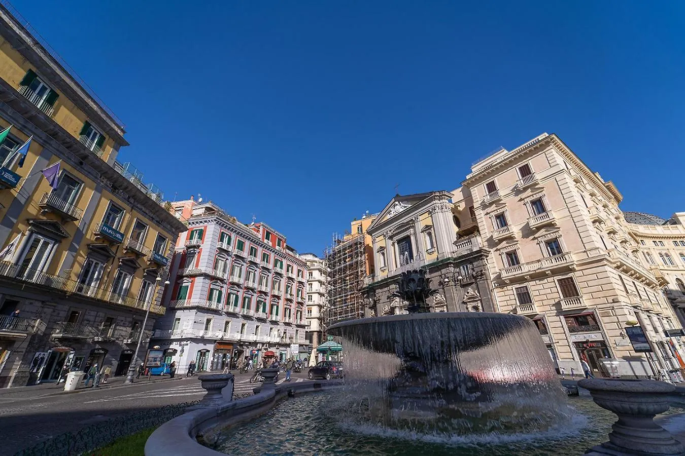 Greros H. Porto Napoli Centro, By Clapa Group Dislocated Hospitality Hotel Guest house Naples