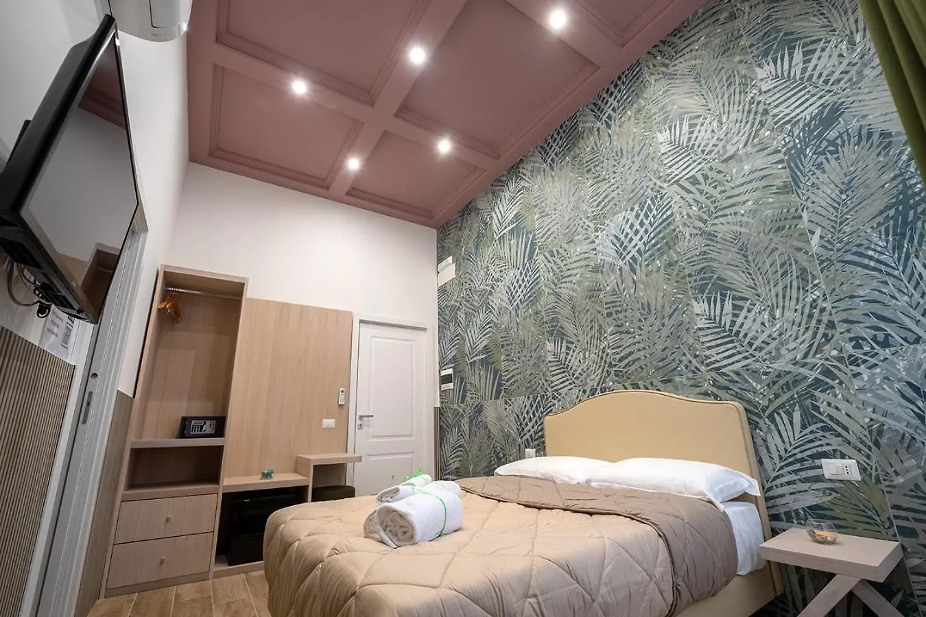 Guest house Greros H. Porto Napoli Centro, By Clapa Group Dislocated Hospitality Hotel