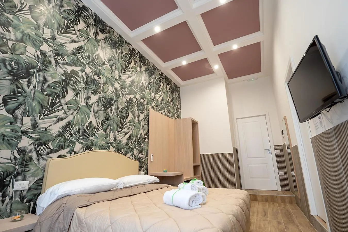 Greros H. Porto Napoli Centro, By Clapa Group Dislocated Hospitality Hotel Guest house Naples