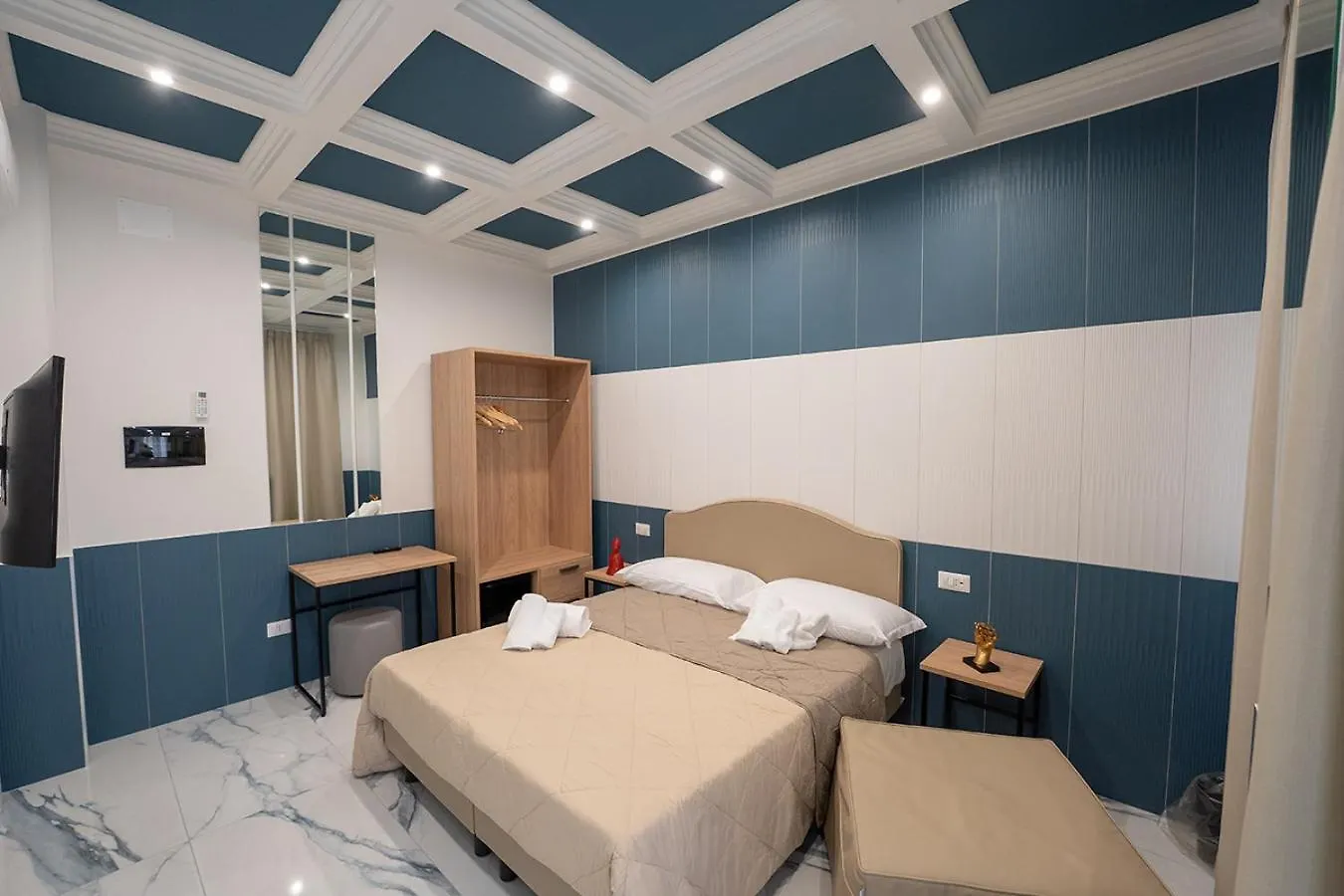 Guest house Greros H. Porto Napoli Centro, By Clapa Group Dislocated Hospitality Hotel Italy