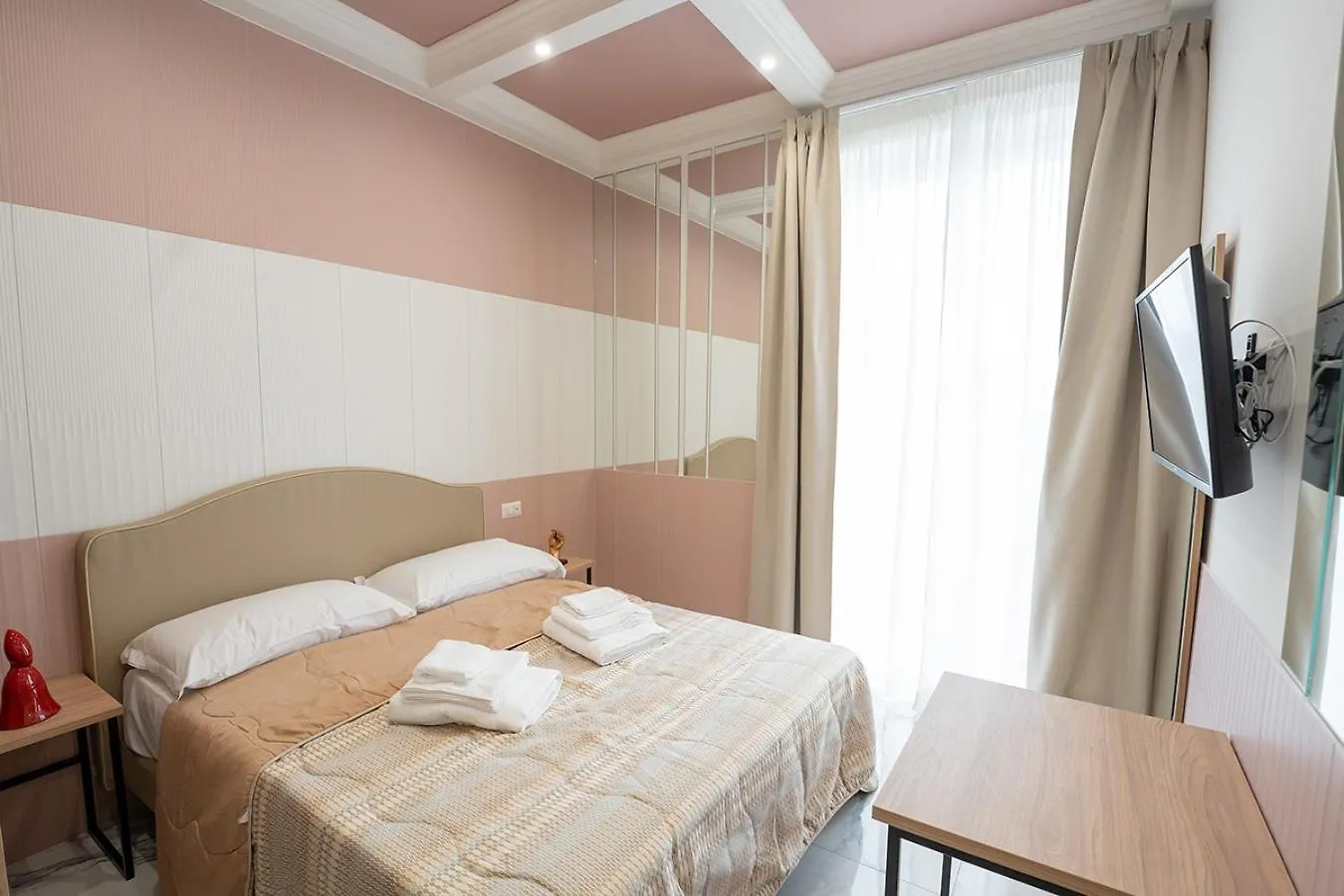 Greros H. Porto Napoli Centro, By Clapa Group Dislocated Hospitality Hotel Guest house