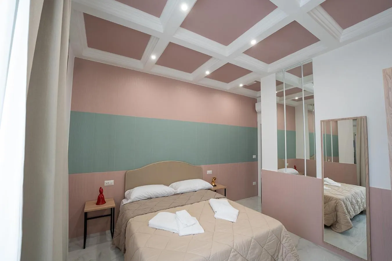 Greros H. Porto Napoli Centro, By Clapa Group Dislocated Hospitality Hotel