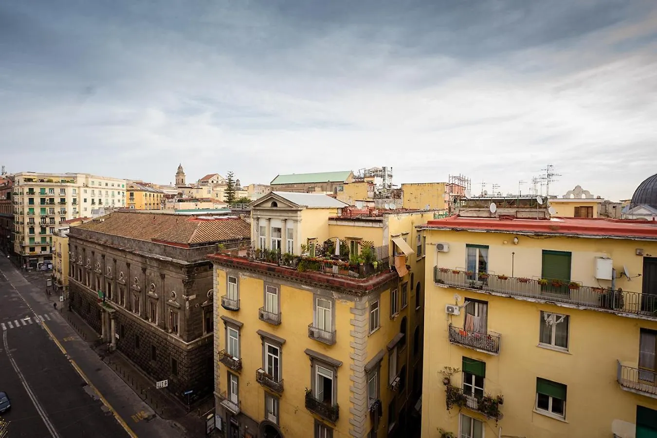 Guest house Greros H. Porto Napoli Centro, By Clapa Group Dislocated Hospitality Hotel