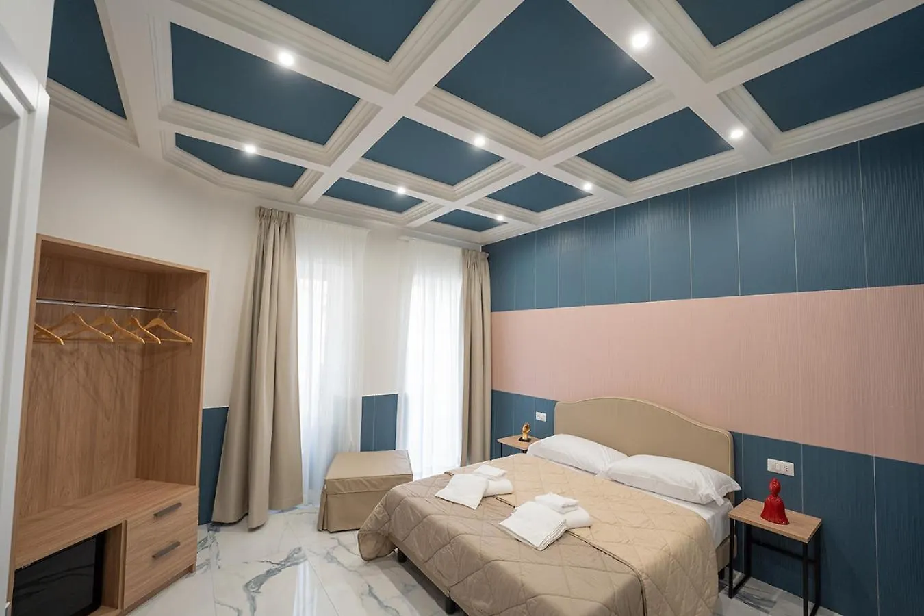 Guest house Greros H. Porto Napoli Centro, By Clapa Group Dislocated Hospitality Hotel Italy