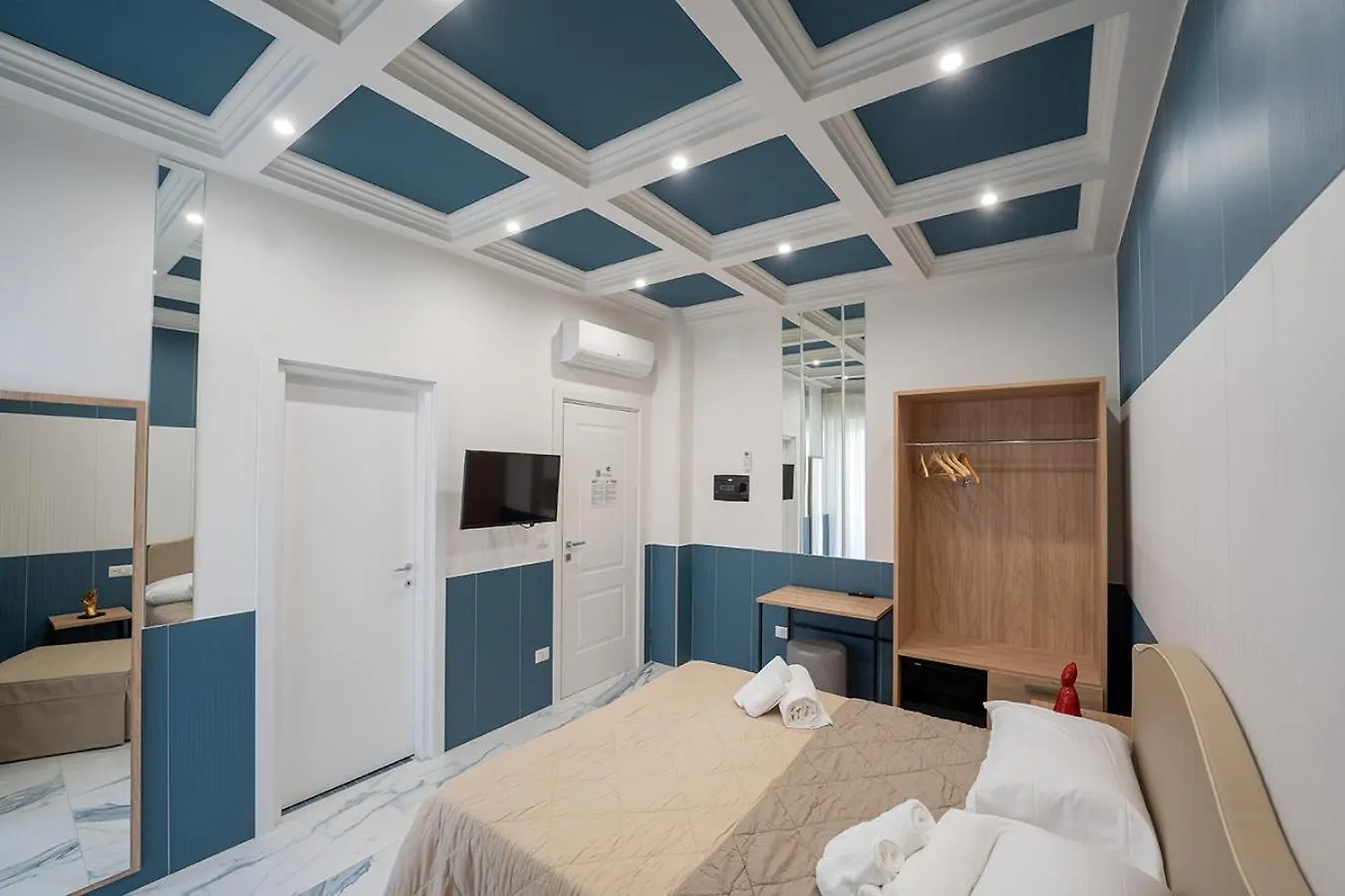 Greros H. Porto Napoli Centro, By Clapa Group Dislocated Hospitality Hotel Italy