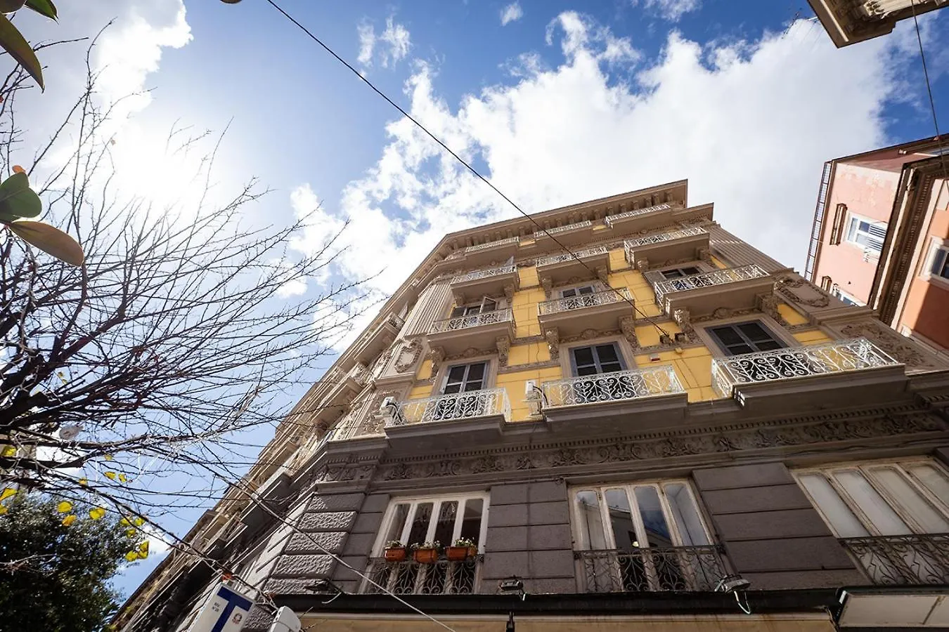Guest house Greros H. Porto Napoli Centro, By Clapa Group Dislocated Hospitality Hotel