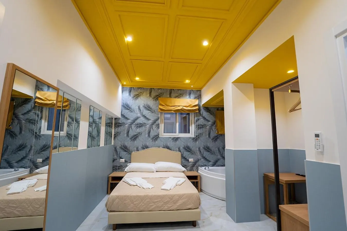 Guest house Greros H. Porto Napoli Centro, By Clapa Group Dislocated Hospitality Hotel Italy