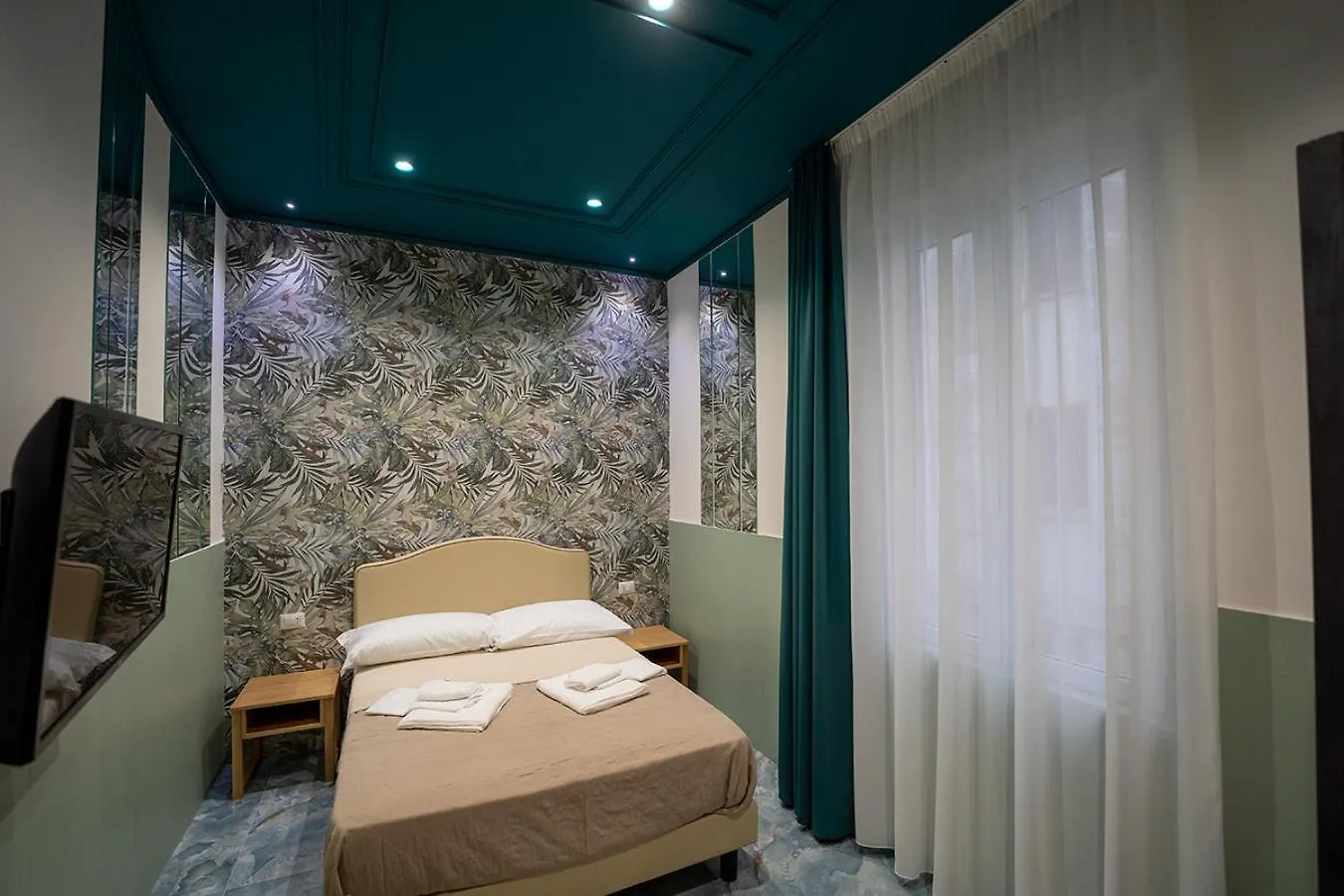 Greros H. Porto Napoli Centro, By Clapa Group Dislocated Hospitality Hotel Italy