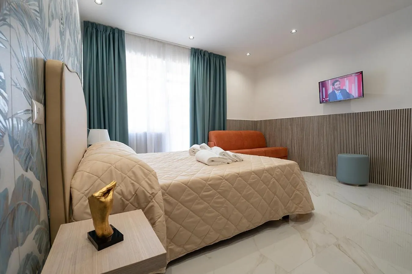 Greros H. Porto Napoli Centro, By Clapa Group Dislocated Hospitality Hotel 0*, Naples